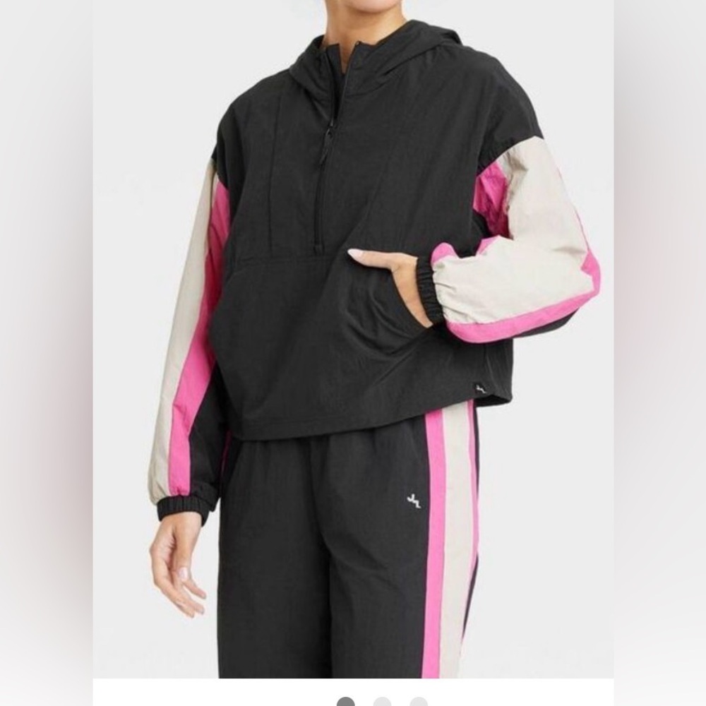 NWT JoyLab Packable Black and Pink 1/4 Zip Windbreaker with Kangaroo Pocket